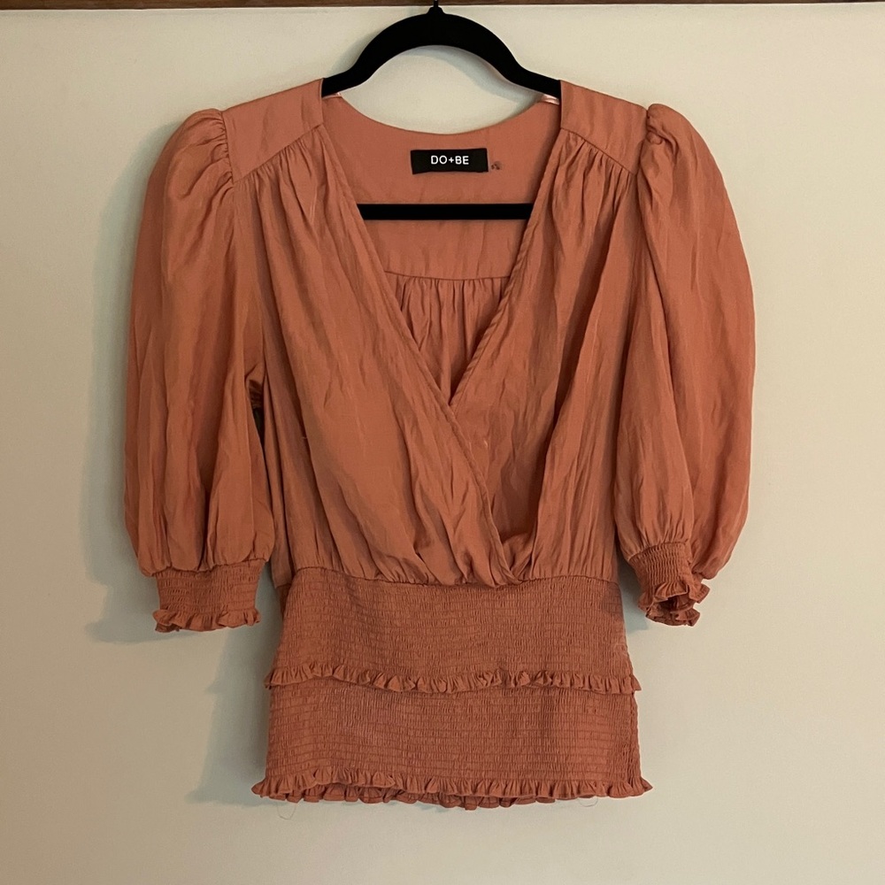 DO+BE Coral Peach Blouse Feminine Puff Sleeve Ruched S
